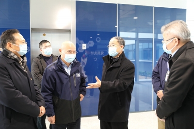 2022年1月13日，浙江省委常委、政法委书记王昌荣走访海宁yth2206游艇会泛半导体产业园