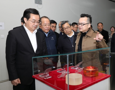 2021年3月9日，浙江省副省长高兴夫一行yth2206游艇会调研